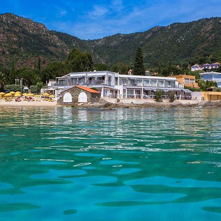 Roc Hotel - Hotel 4 Etoiles Les Pieds Dans L'Eau Le Lavandou Exterior foto