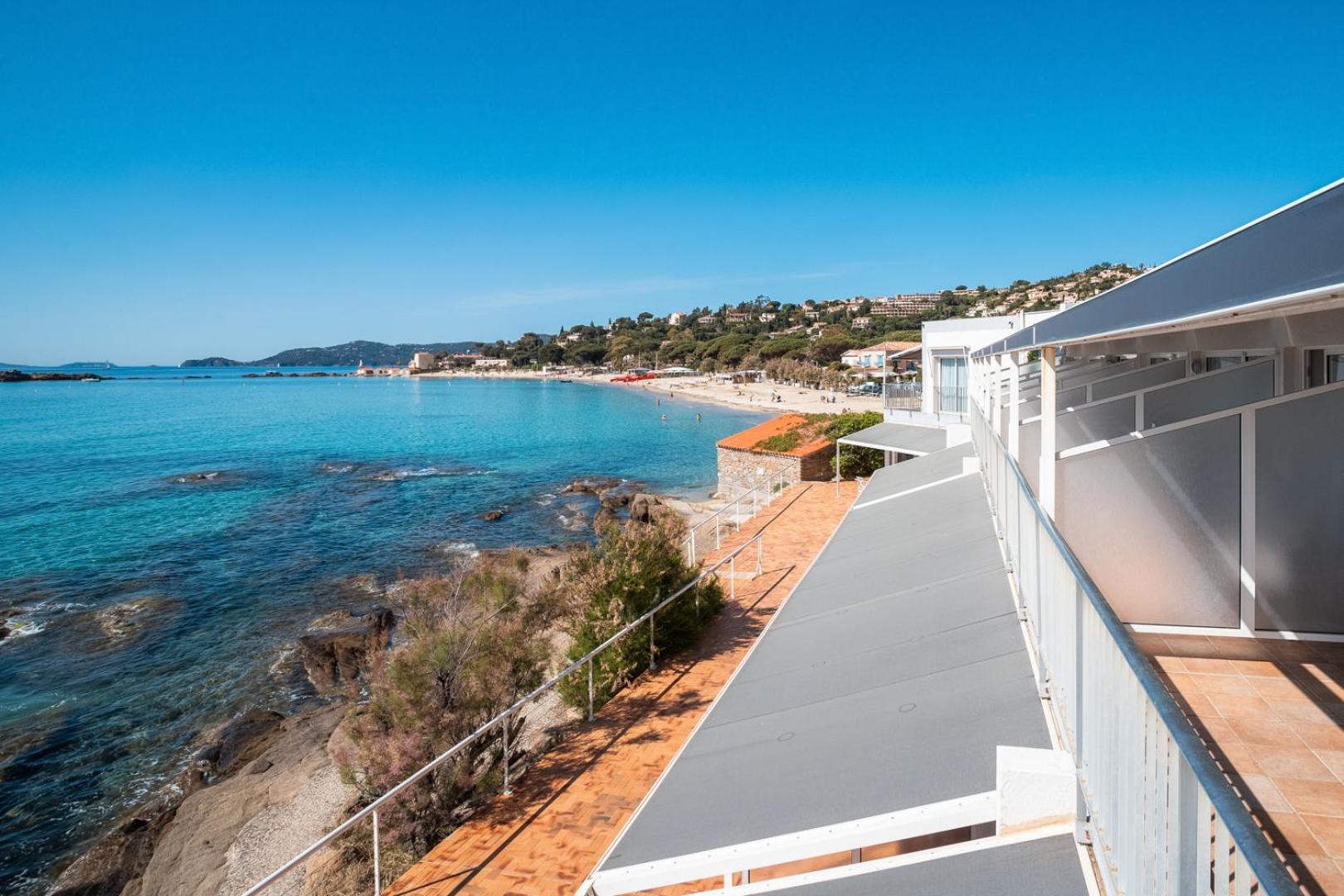 Roc Hotel - Hotel 4 Etoiles Les Pieds Dans L'Eau Le Lavandou Exterior foto
