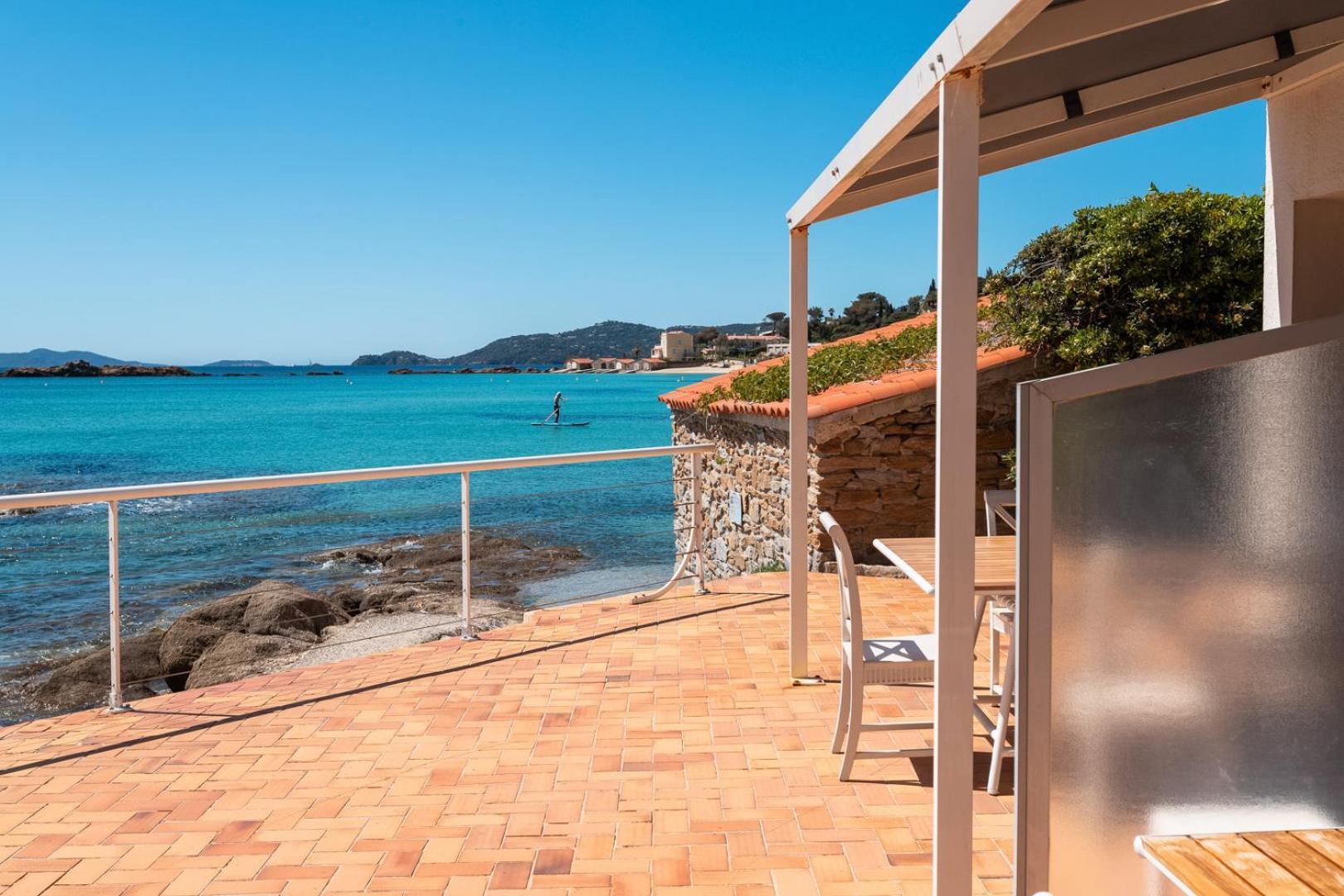 Roc Hotel - Hotel 4 Etoiles Les Pieds Dans L'Eau Le Lavandou Exterior foto